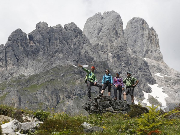 Wanderer vor Bischofsmütze © TVB Filzmoos