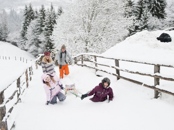 Rodeln im Familienurlaub